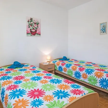 3 Bedroom Awesome Apartment In Pula * Pula
