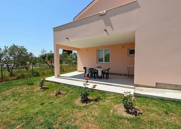 公寓 3 Bedroom Awesome In