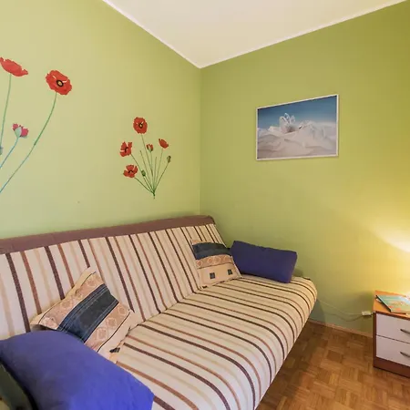 3 Bedroom Awesome In 아파트