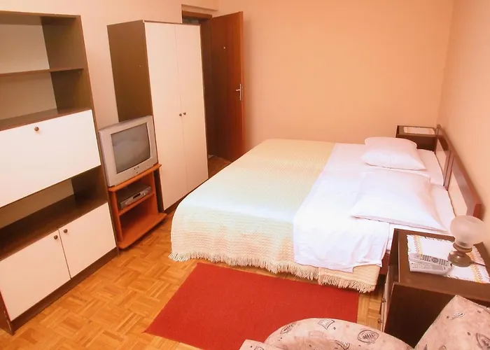 3 Bedroom Awesome Apartment In Pula Apartment