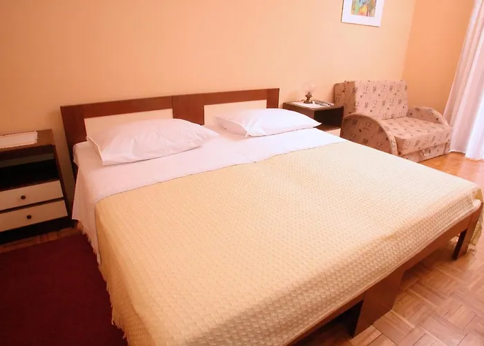 3 Bedroom Awesome Apartment In Pula * Pula