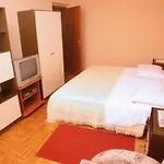 3 Bedroom Awesome In Διαμέρισμα